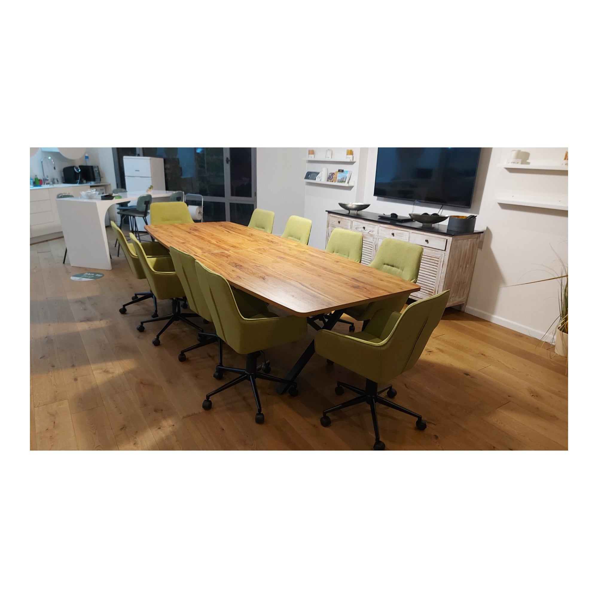 שולחן ישיבות אובלי במידה 300X120 ס"מ רגל מתכת X